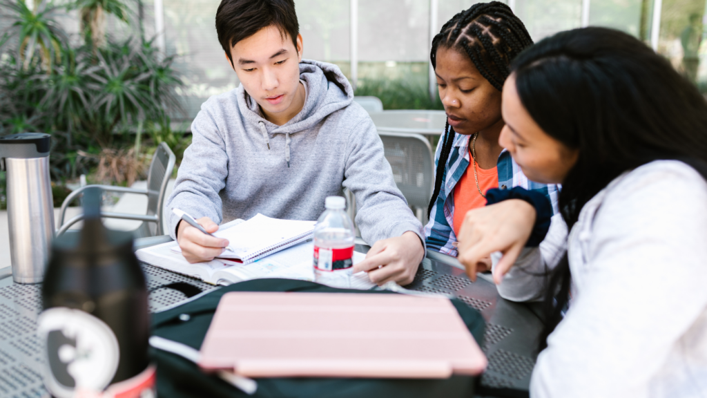 Programme d'éducation financière pour élèves