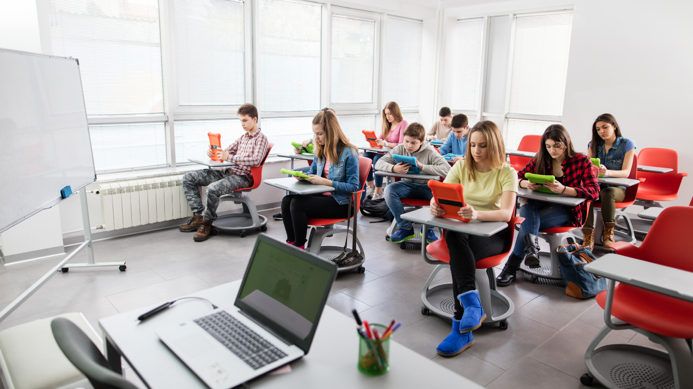 Les Nouvelles Technologies En Salle De Classe Int gration Et Suivi les-nouvelles-technologies-en-salle-de-classe-int-gration-et-suivi